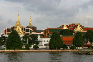 Bangkok: Private 8-Hour Grand Palace and Temples Tour