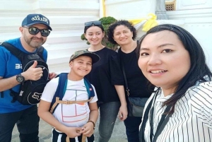 Bangkok: Private custom tour with a local guide