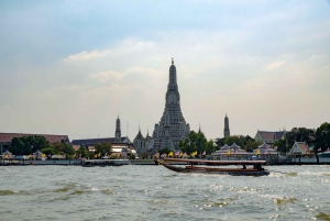 BANGKOK: Barca privata con coda lunga e 2 templi con servizio di prelievo in hotel