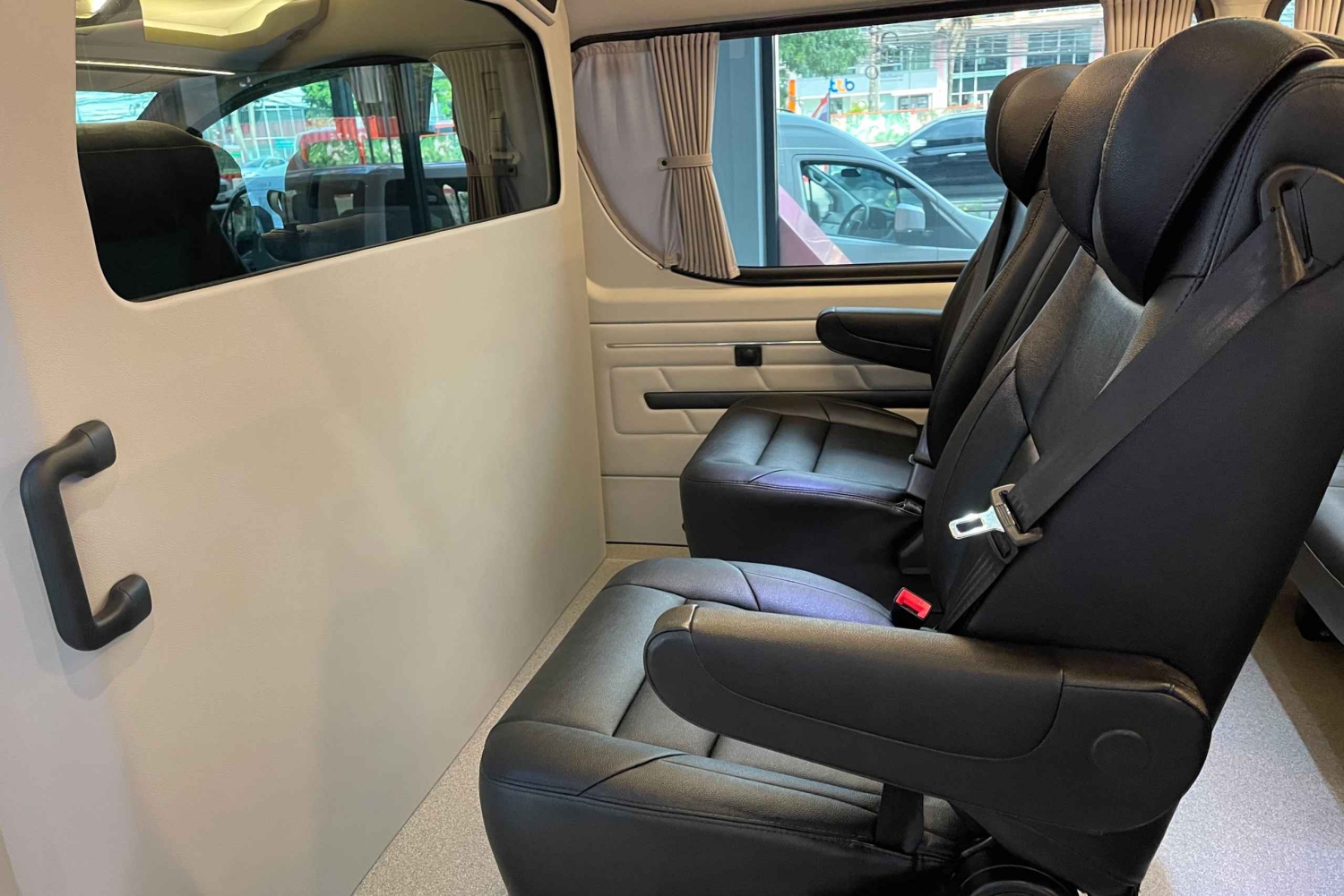 Bangkok: alquiler de coches de lujo privados con conductor profesional