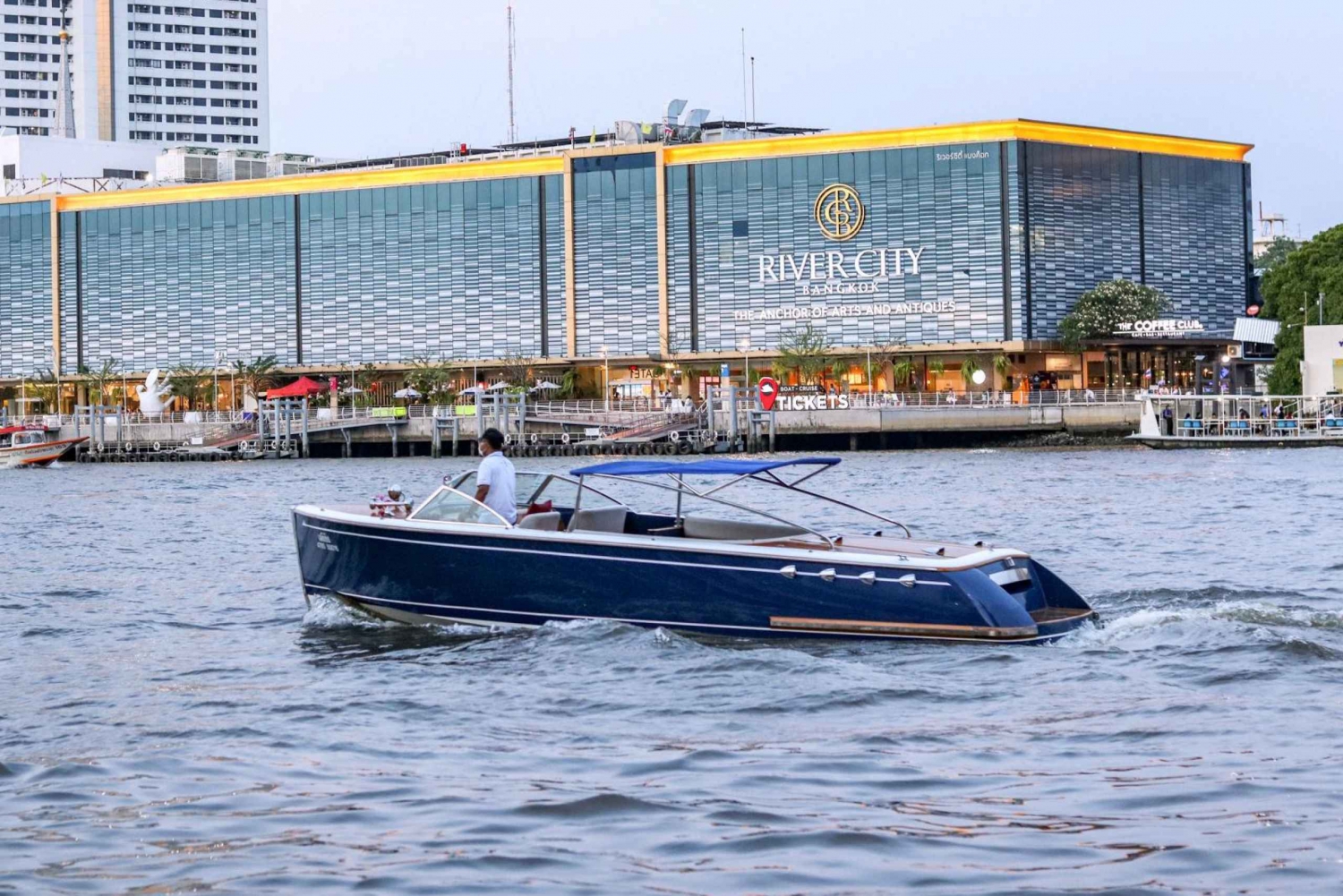 Bangkok: Private Luxury Speedboat Chaophraya River Cruise