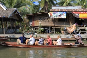 Bangkok: Private Tour to Thaka Floating Market
