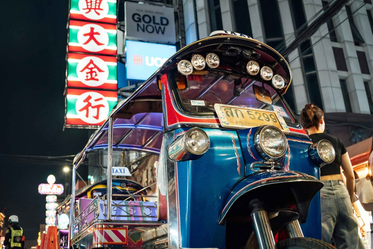 Bangkok : visite nocturne privée en tuk-tuk avec guide touristique en direct