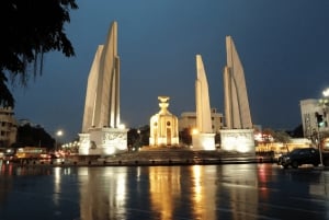 Bangkok : visite nocturne privée en tuk-tuk avec guide touristique en direct