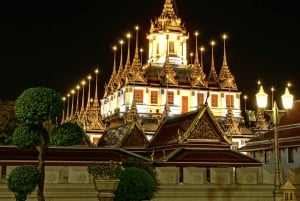 Bangkok : visite nocturne privée en tuk-tuk avec guide touristique en direct