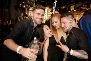 Bangkok: Pub Crawl och klubbkväll med shots och VIP-ingång