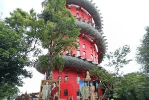 Bangkokissa: Lohikäärmetemppelin kanssa