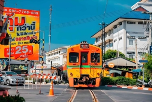 バンコク：鉄道、水上マーケット＆チャオプラヤ川クルーズツアー