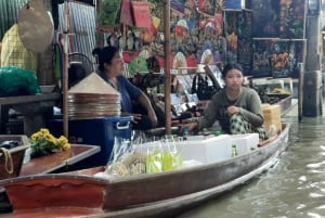 Bangkok: Railway & Floating Market Tour with Paddleboat Ride