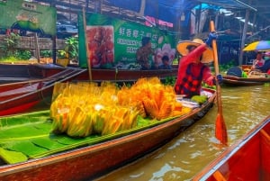 Bangkok: Railway & Floating Market Tour with Paddleboat Ride