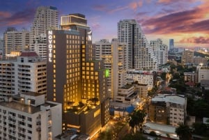 Bangkok: RedSquare Rooftop Bar at Novotel Sukhumvit 4