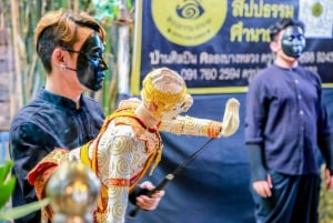 Bangkok’s Past with Local Taste Tour by Bike and Boat