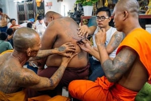 Bangkoks heliga Sak Yant-tatuering