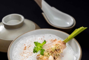 Bangkokissa: Saffron Contemporary Thai Signature F&B paketti