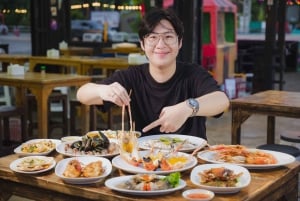 Bangkok: Sathaneemeehoi Huamum Market F&B Packages