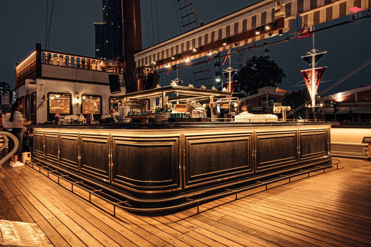 Bangkokissa: Sirimahannop (Asiatique The Riverfront).