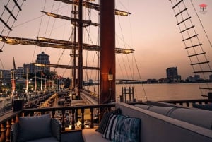 Bangkokissa: Sirimahannop (Asiatique The Riverfront).