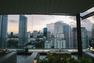 Bangkok: Sky on 20 Rooftop Bar With Free Flow Drinks