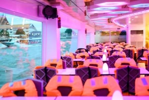 Bangkokissa: Smile Riverside Dinner Cruise