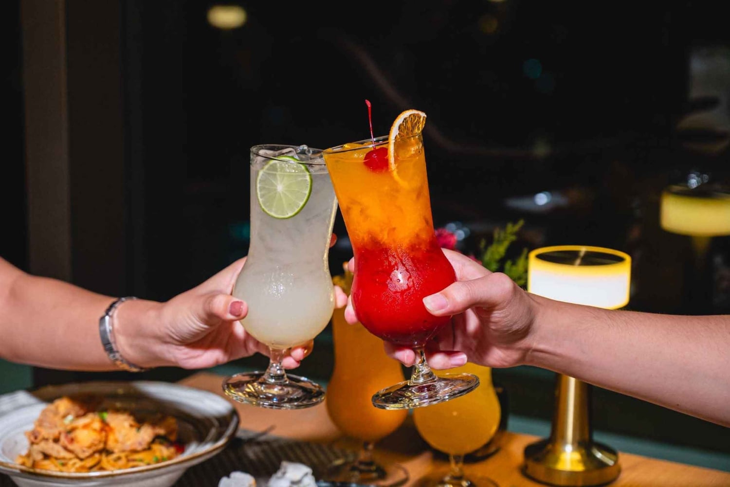 Bangkok, Bangkok: SOL och LUNA BKK Rooftop F&B-paket