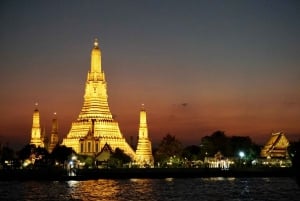 Bangkok: Street Food Tour with Tuk Tuk & Sunset in Wat Arun