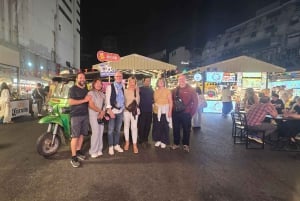 Bangkok al tramonto: rooftop bar, street food e tour dei bar nascosti