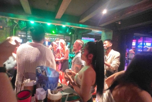 Bangkok al tramonto: rooftop bar, street food e tour dei bar nascosti