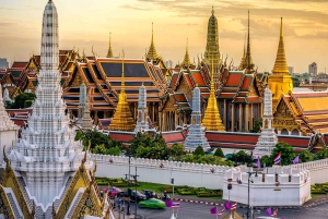 Bangkok: Traslado privado del Aeropuerto de Suvarnabhumi al centro de la ciudad