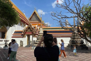 Bangkok: tour por el casco antiguo en tuk tuk y visita a un templo