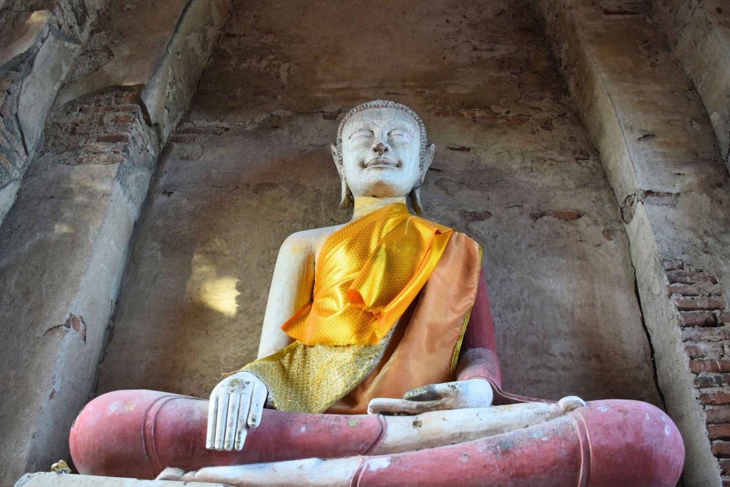 バンコク：タイ仏教美術史の旅、アユタヤへ