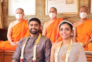 Bangkok, Thailand Thailändsk buddhistisk bröllopsceremoni med fotografering