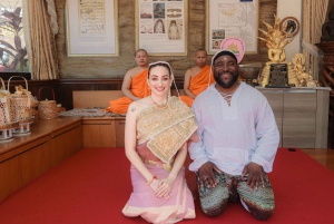 Bangkok, Thailand Thailändsk buddhistisk bröllopsceremoni med fotografering