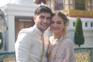 Bangkokissa: Bangkok: Thaimaalainen buddhalainen hääseremonia ja valokuvaus