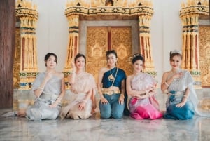 Bangkok:Thai costume with Long tail boat photoshoot