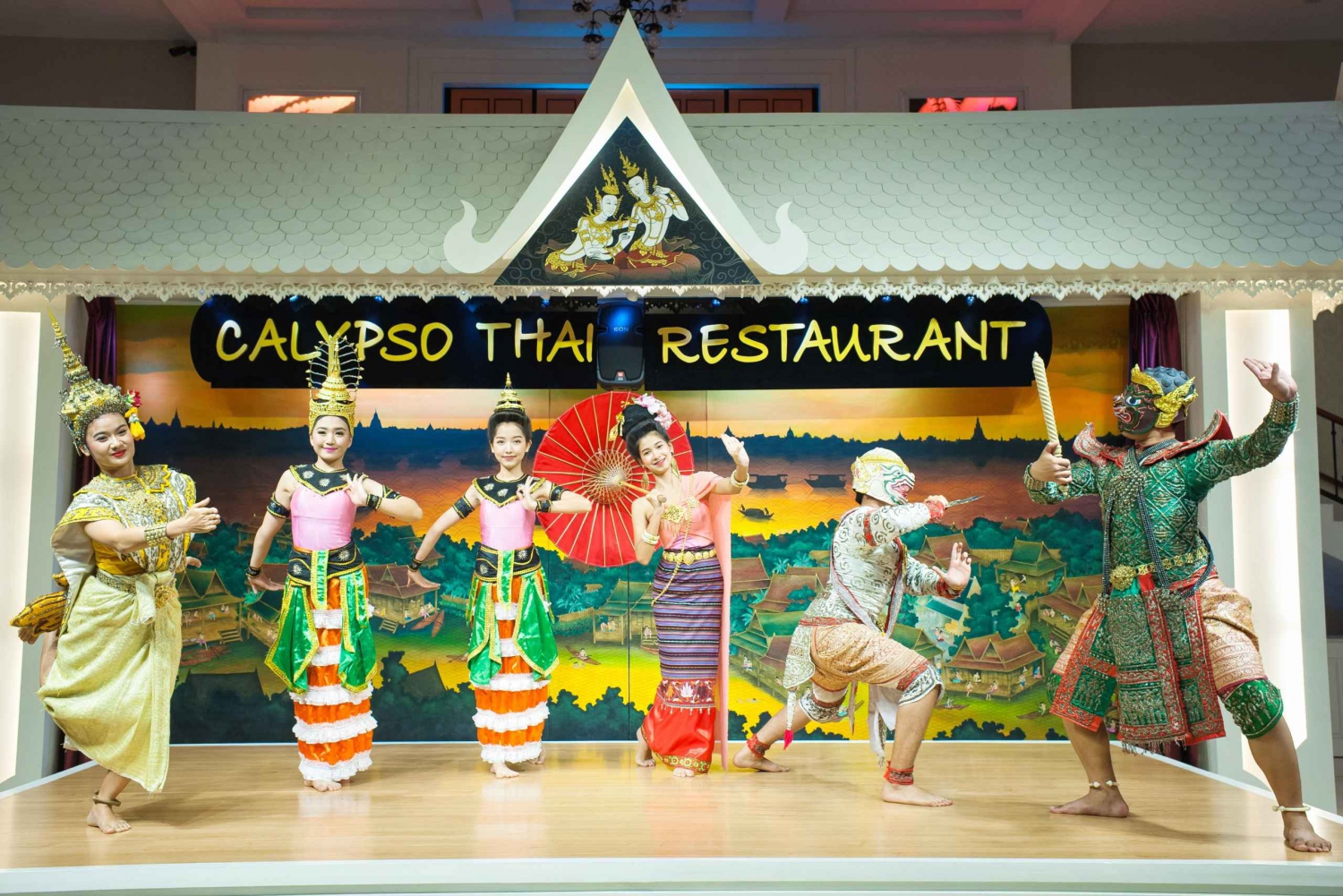 Bangkok Thai Dance Show with Dinner with Private Transfer