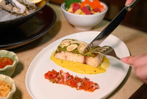 بانكوك باقات المأكولات والمشروبات في مطعم ذا داينينج روم في جراند حياة إيراوان