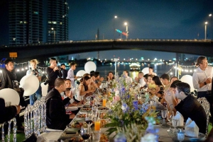Banguecoque: O Opulence Chao Phraya Lavish Dinner Cruise