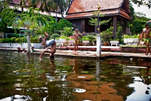 Bangkok: Thonburi Canals Cruise with Orchid Farm Visit