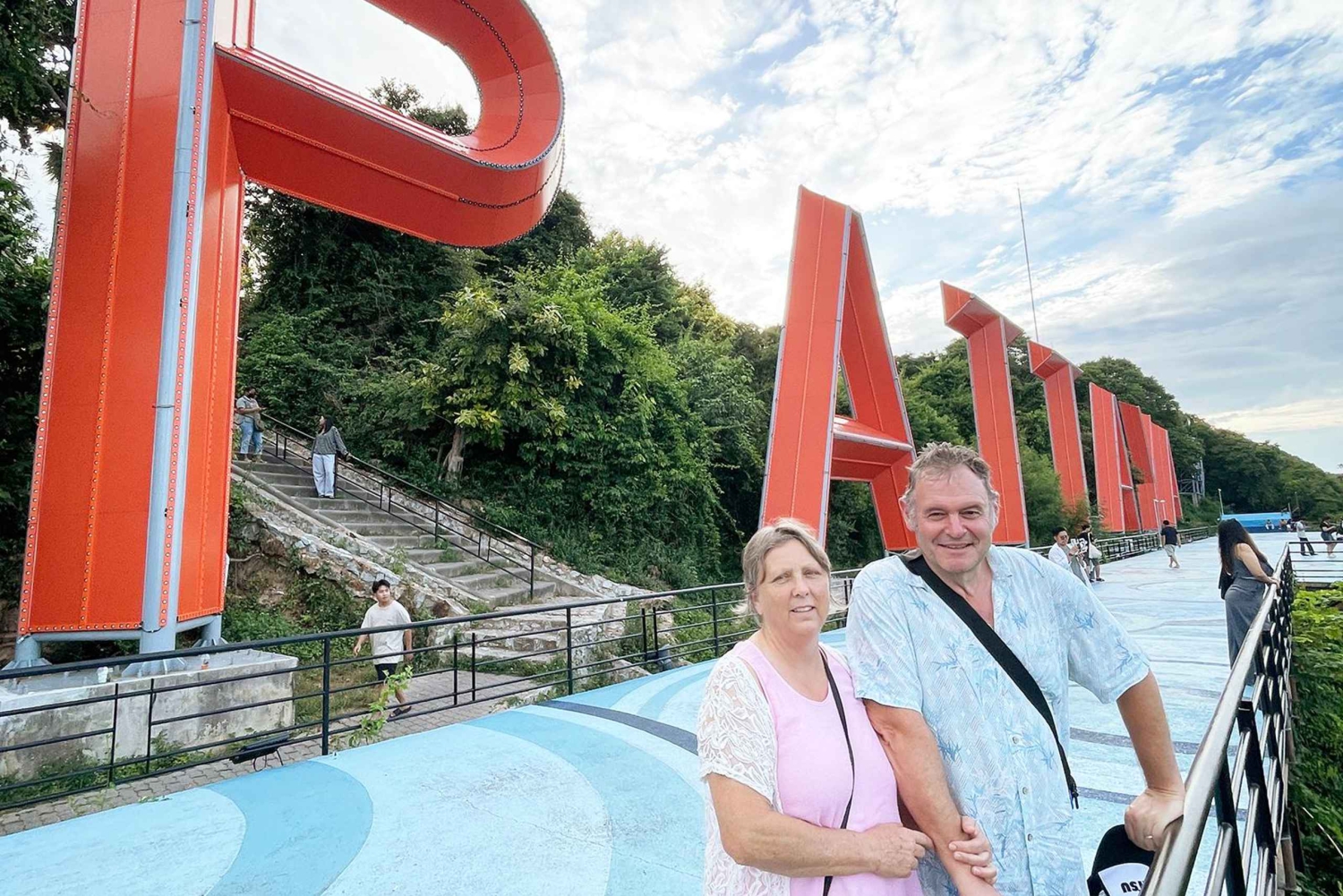 Von Bangkok nach Pattaya mit einem Premium-Auto