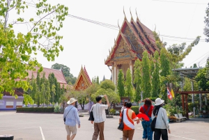 Bangkok : Maison traditionnelle, marché flottant et marché du train de Maeklong