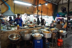 Thai Cooking Class with German and English-Speaking Chef