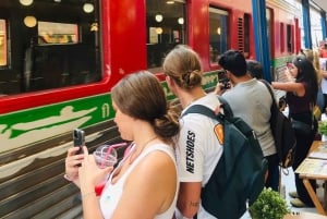 Bangkok: Mercato ferroviario e mercato galleggiante con giro in barca