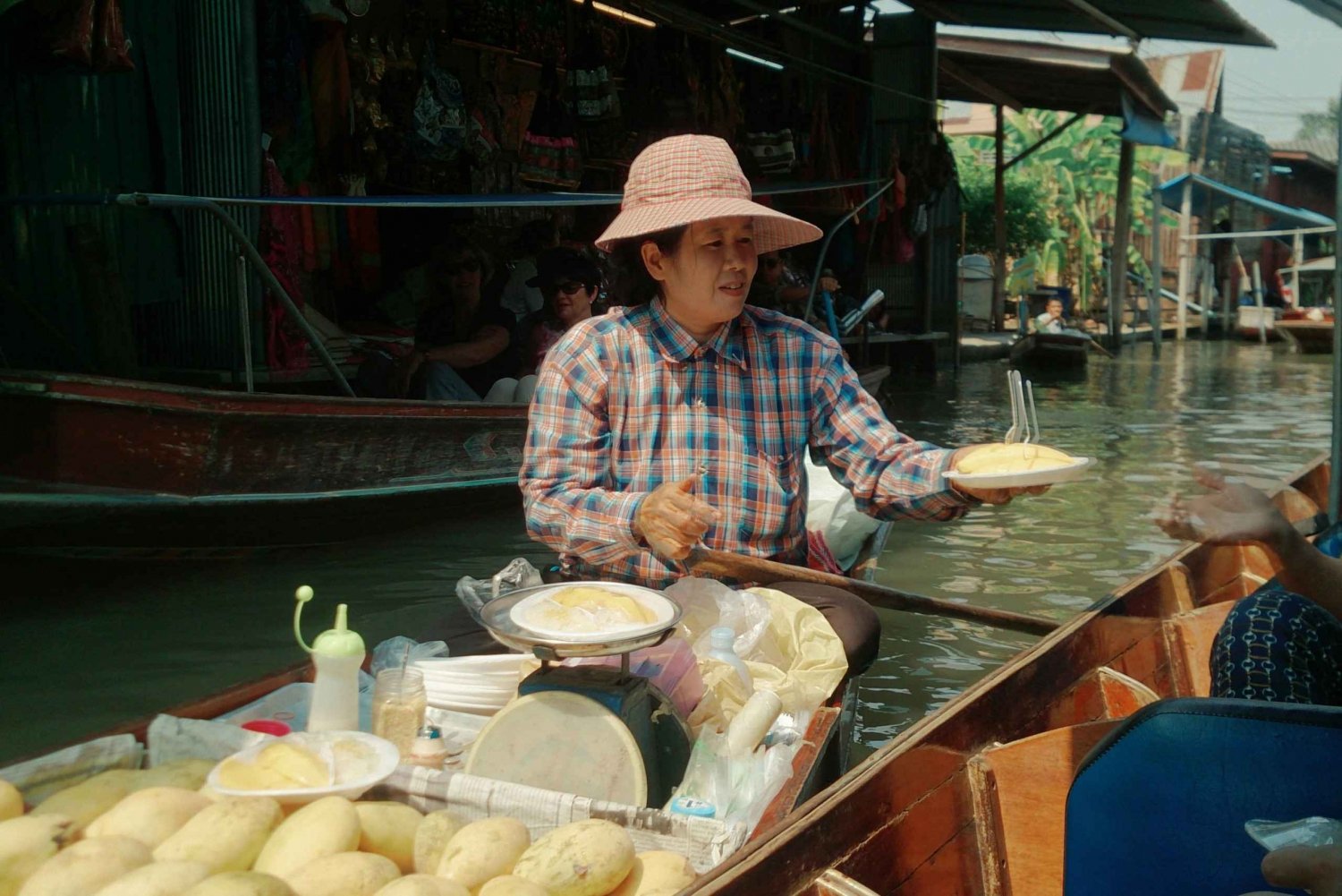 Bangkok: Tåg + vattenmarknad med Wat Arun
