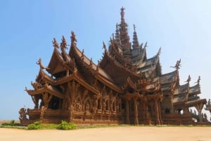 Bangkokissa: Wat Arunin kanssa
