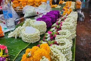 Bangkok : TUK TUK Catching Twilight Market ja ruoan maku