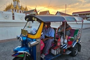 Bangkok : TUK TUK schemermarkt en voedselsmaak
