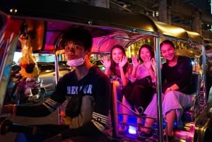Bangkok Tuk Tuk Night Bar Hopping — Siam, Pratunam en Silom