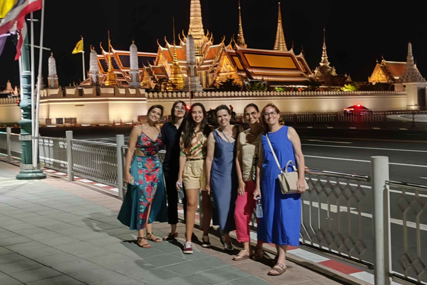 Tour di Bangkok in Tuk Tuk con servizio di prelievo in hotel e cena
