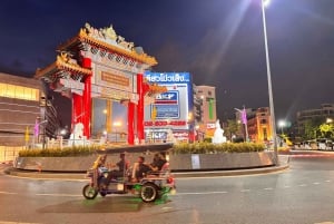 Bangkok Tuk Tuk Tour with Hotel Pick up and Dinner