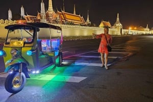 Bangkok: TUK TUK Twilight Cultures Market and Food Taste